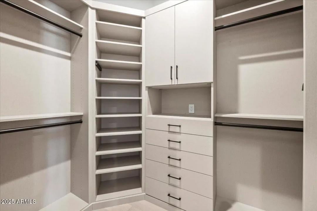 Real Estate Picture 19