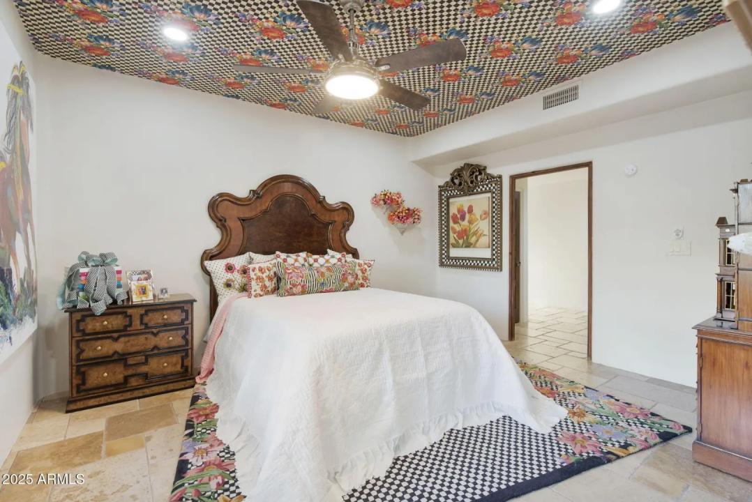 Real Estate Picture 37