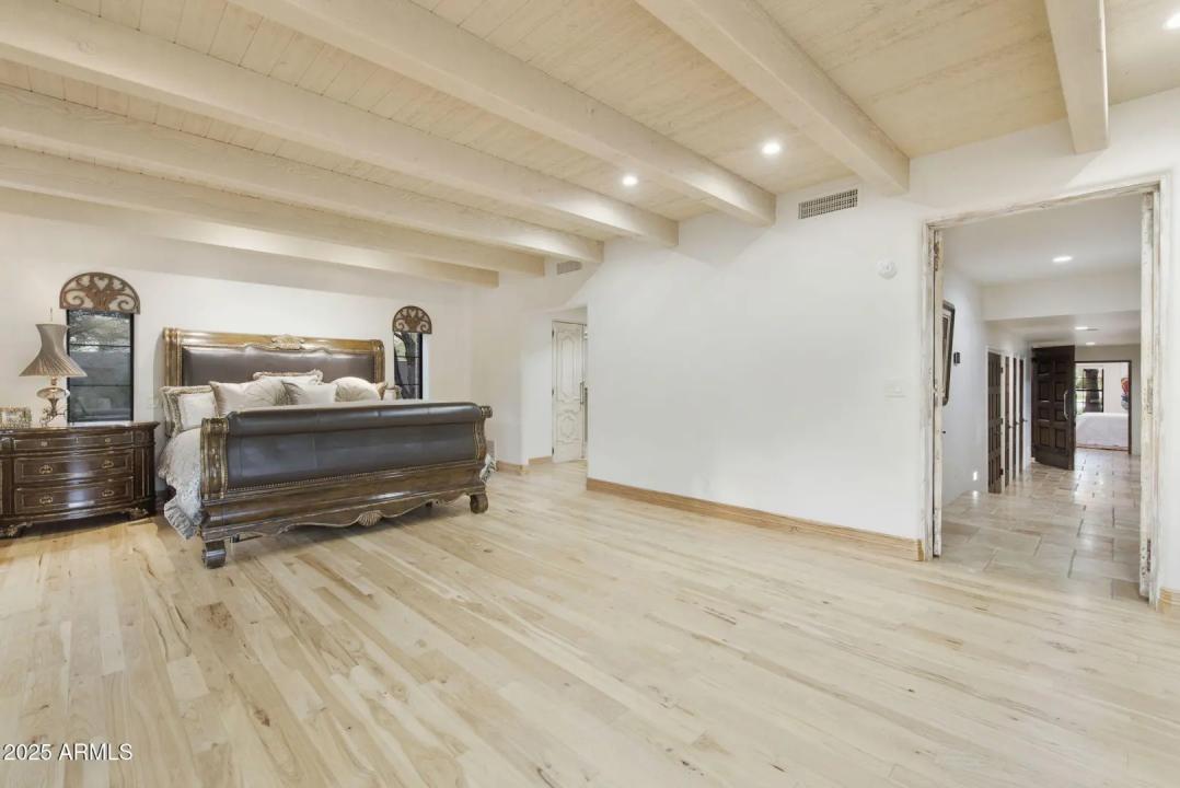 Real Estate Picture 28