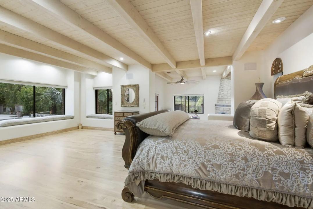 Real Estate Picture 29