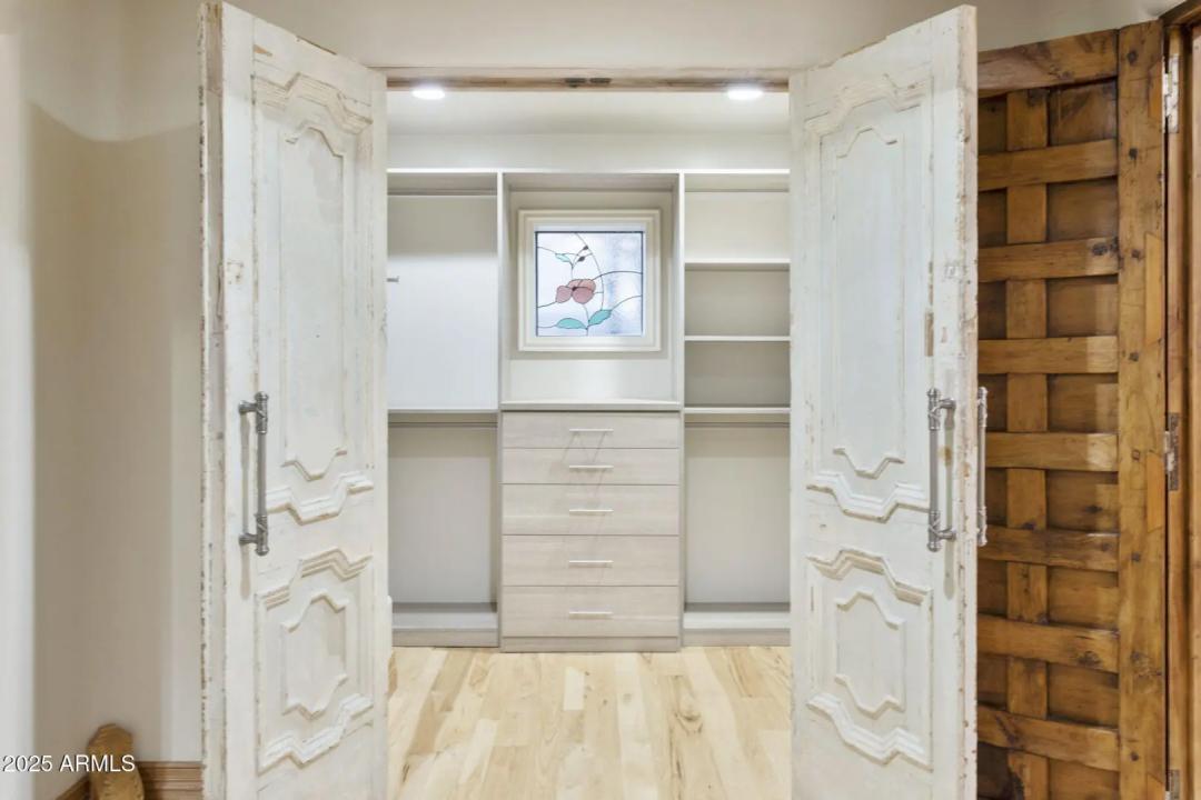 Real Estate Picture 31