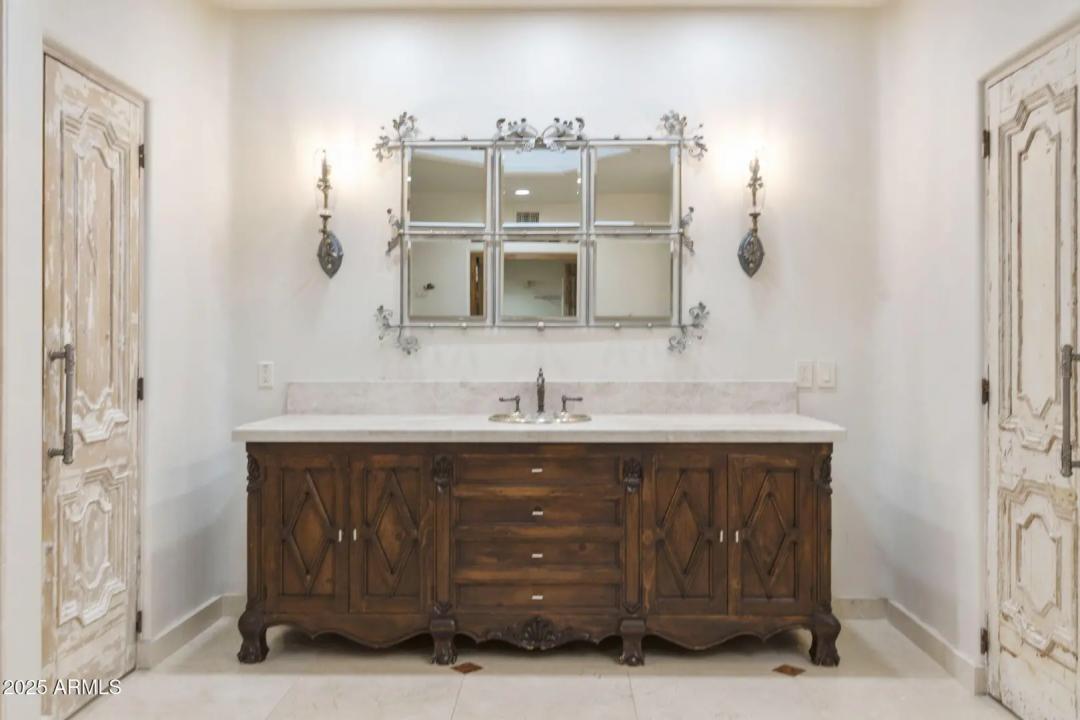 Real Estate Picture 33