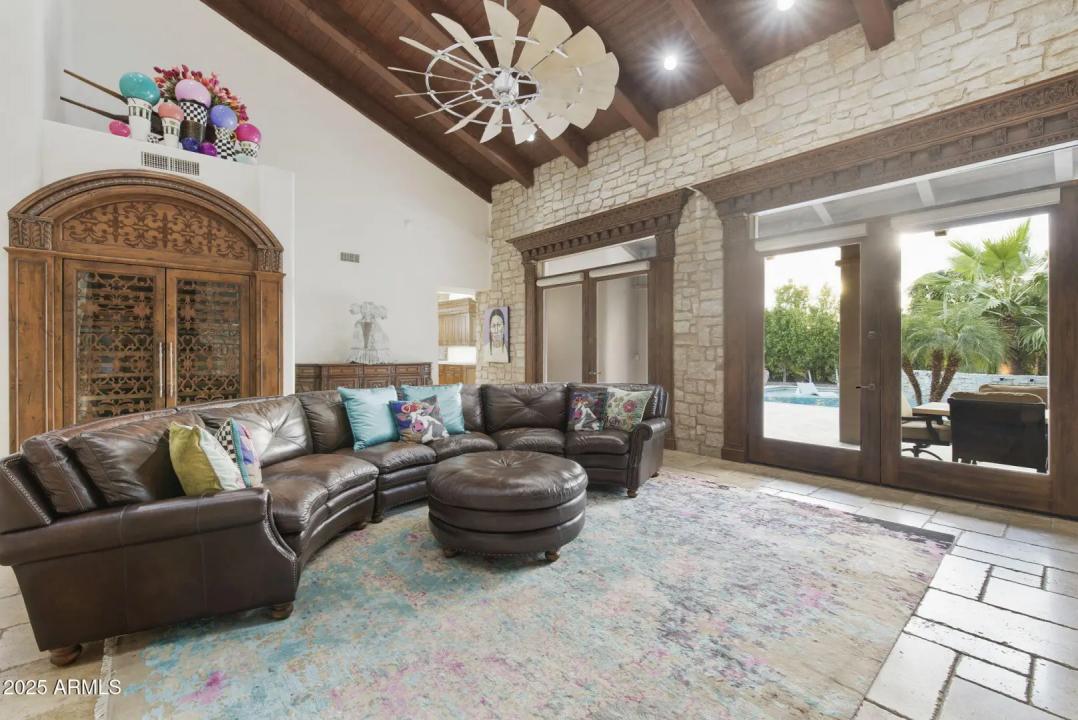 Real Estate Picture 21