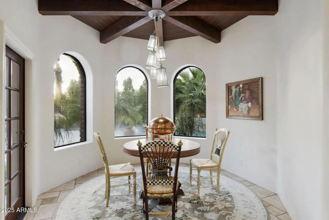 Real Estate Picture 16