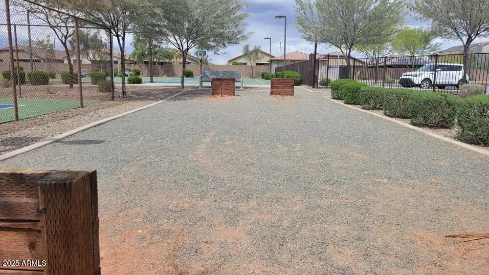 Real Estate Picture 25