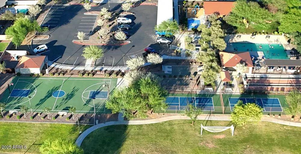 Real Estate Picture 31