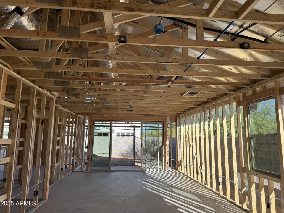 Real Estate Picture 6