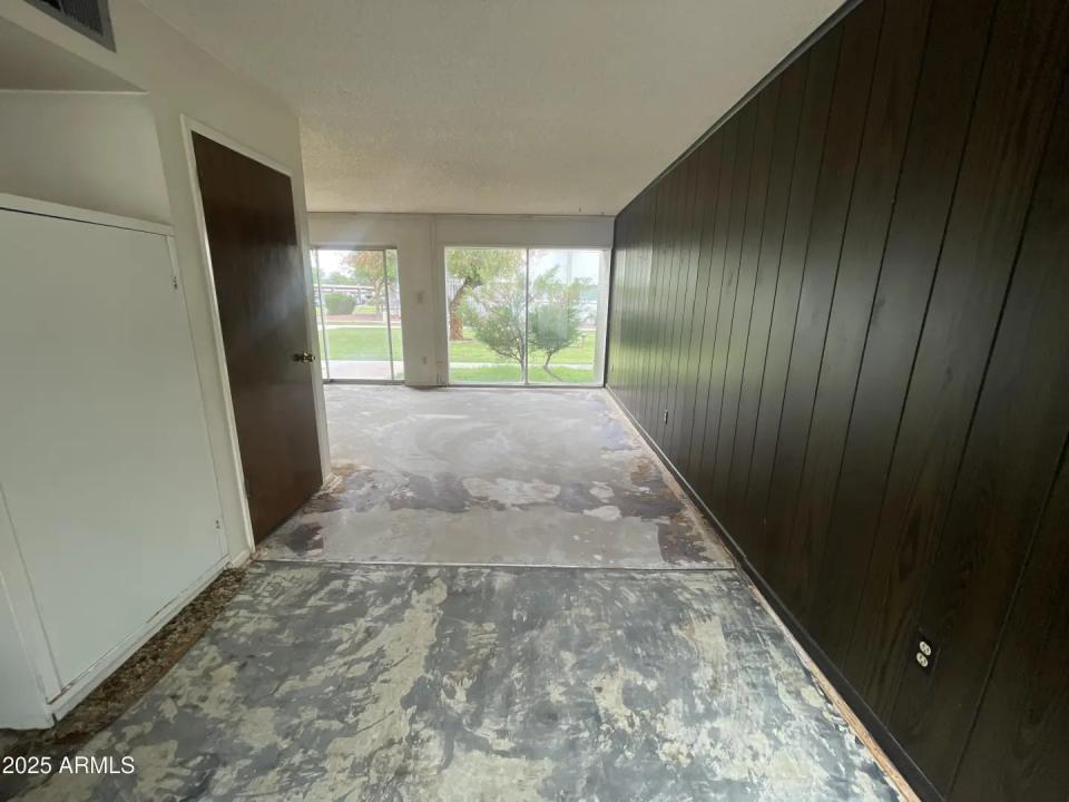 Real Estate Picture 5