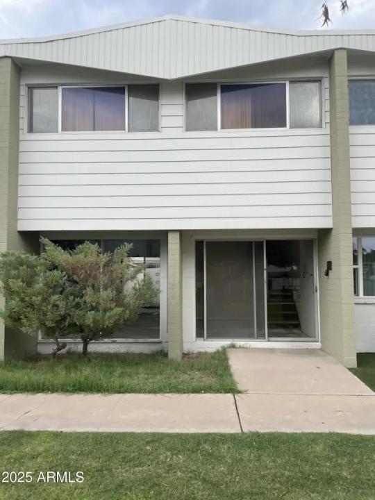 Real Estate Picture 1