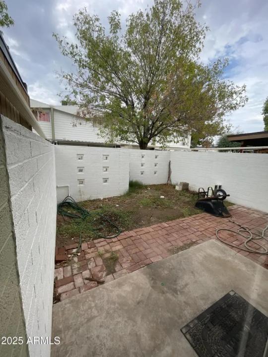 Real Estate Picture 12