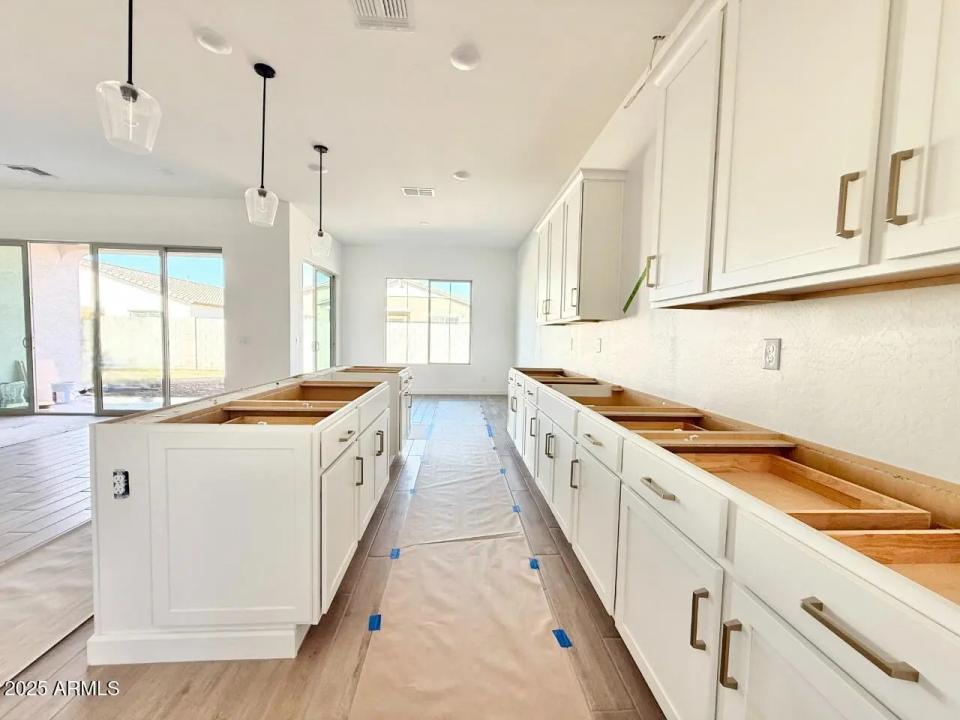 Real Estate Picture 15