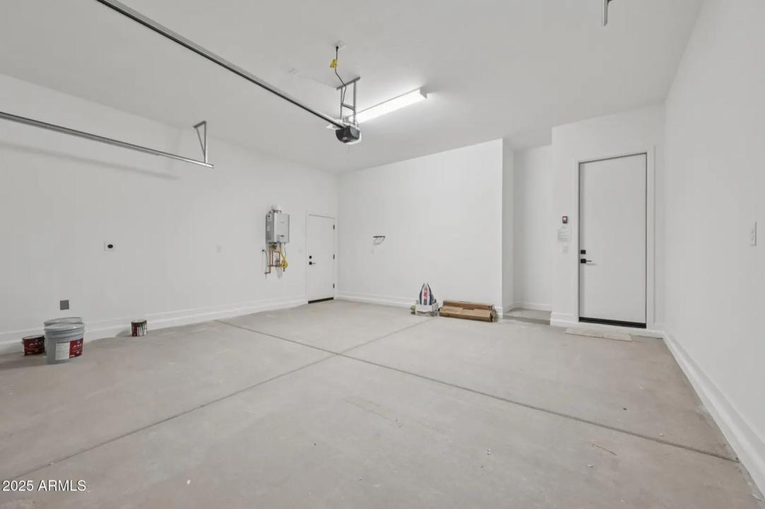 Real Estate Picture 18