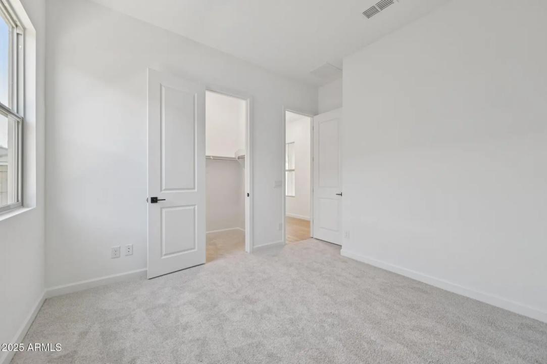 Real Estate Picture 39