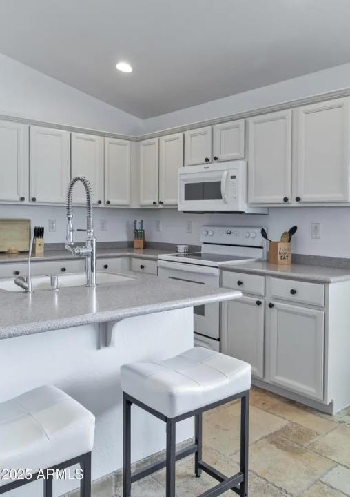 Real Estate Picture 7