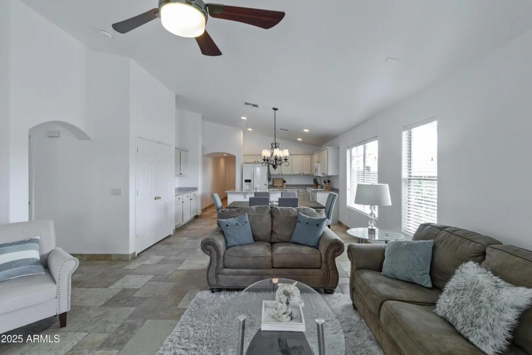 Real Estate Picture 8