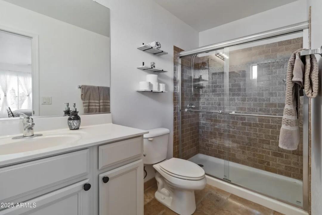 Real Estate Picture 20