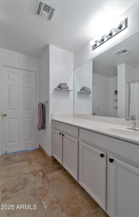 Real Estate Picture 26