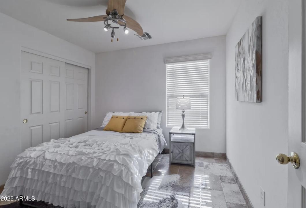 Real Estate Picture 28