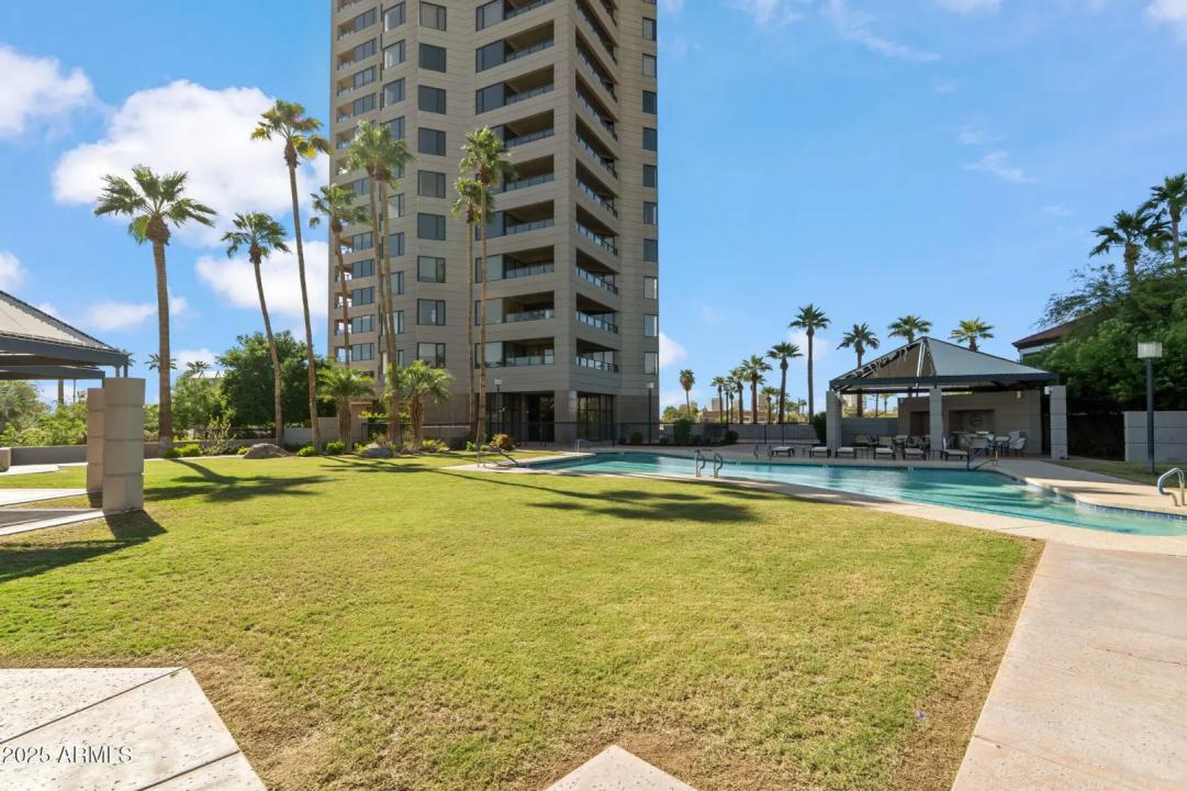 Real Estate Picture 64