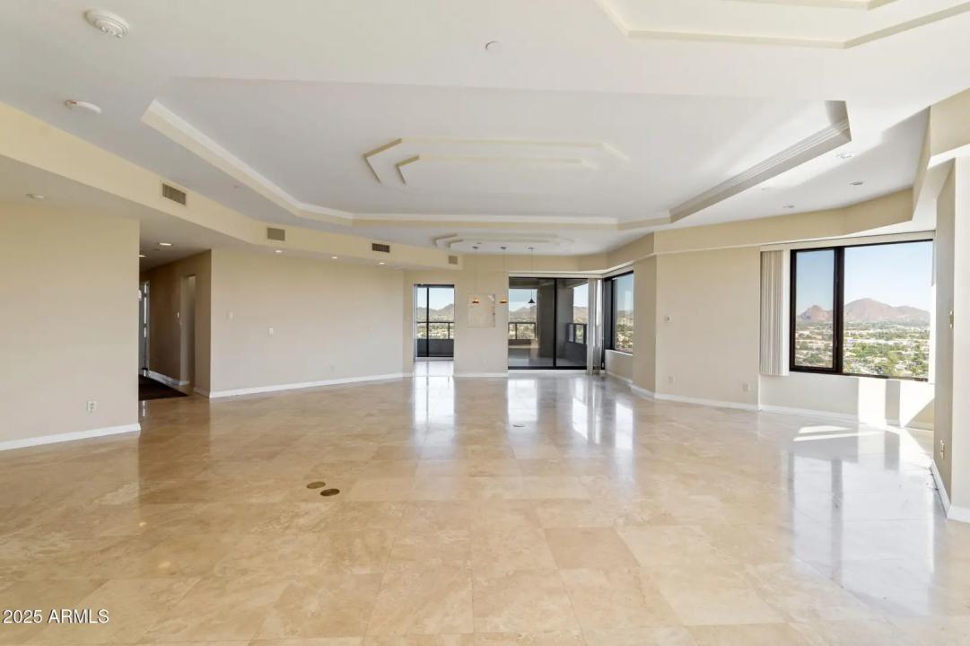 Real Estate Picture 7