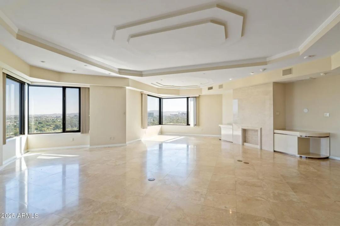 Real Estate Picture 9