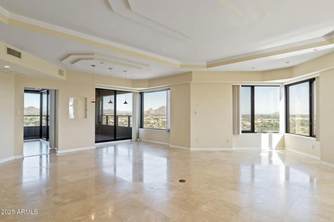 Real Estate Picture 11