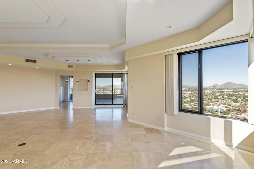 Real Estate Picture 17