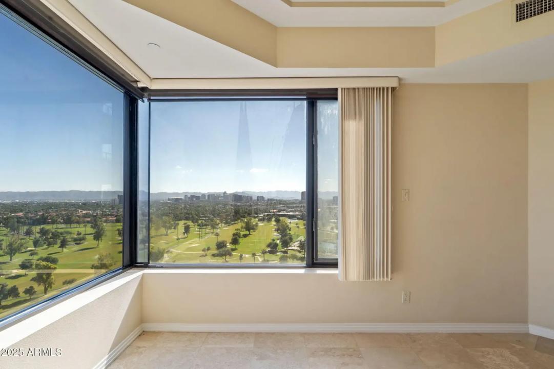 Real Estate Picture 18