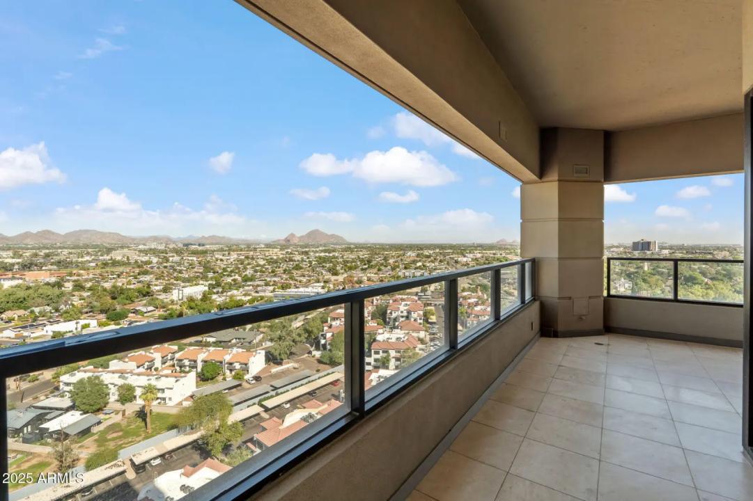 Real Estate Picture 26
