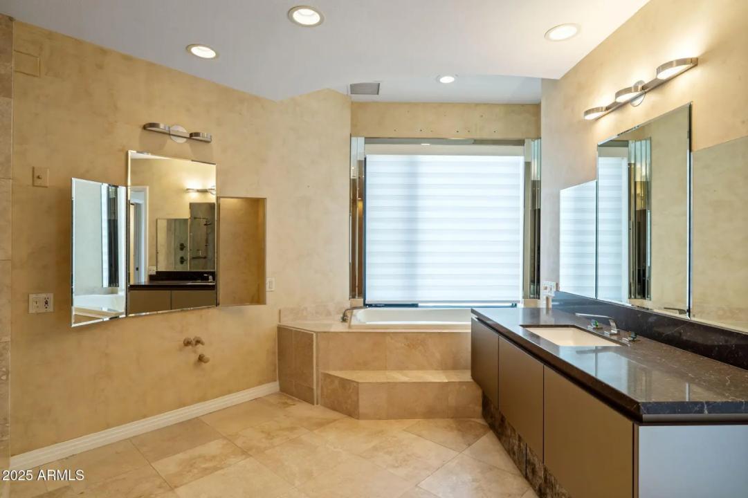 Real Estate Picture 34
