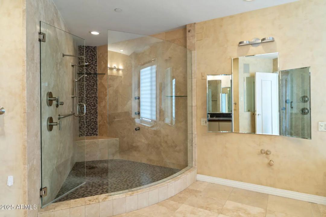 Real Estate Picture 36