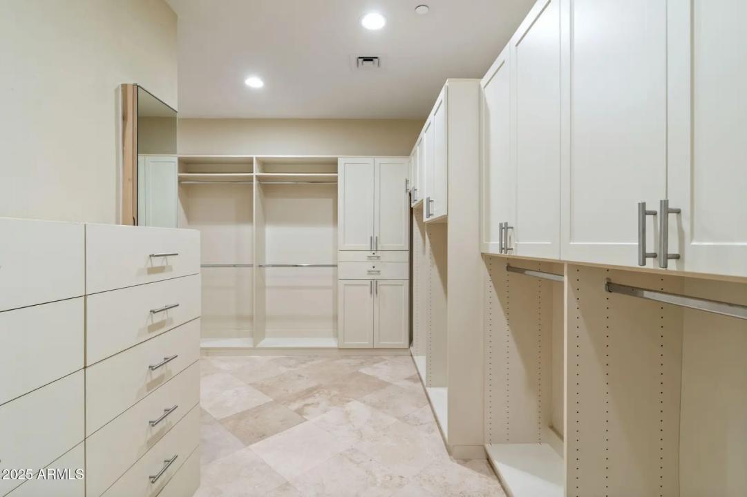 Real Estate Picture 41