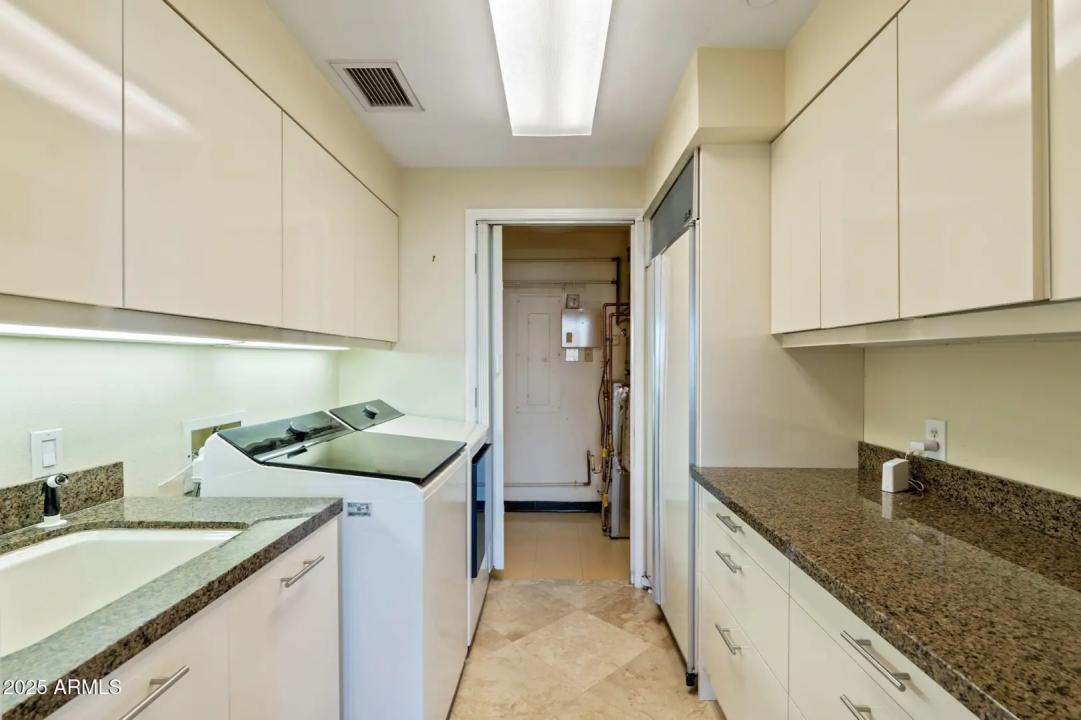 Real Estate Picture 50