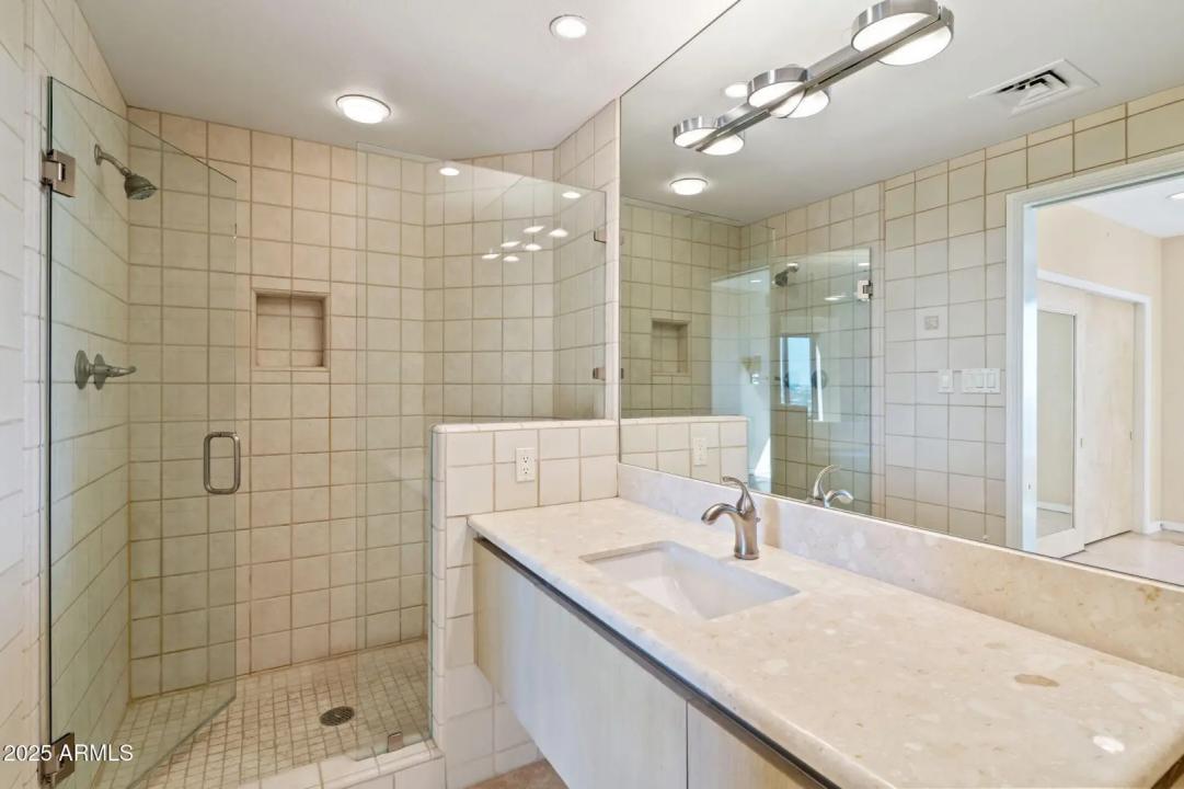 Real Estate Picture 54
