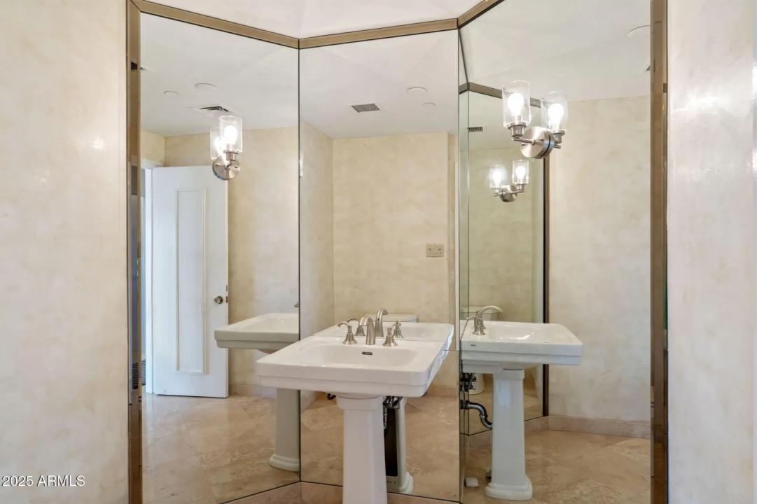 Real Estate Picture 60