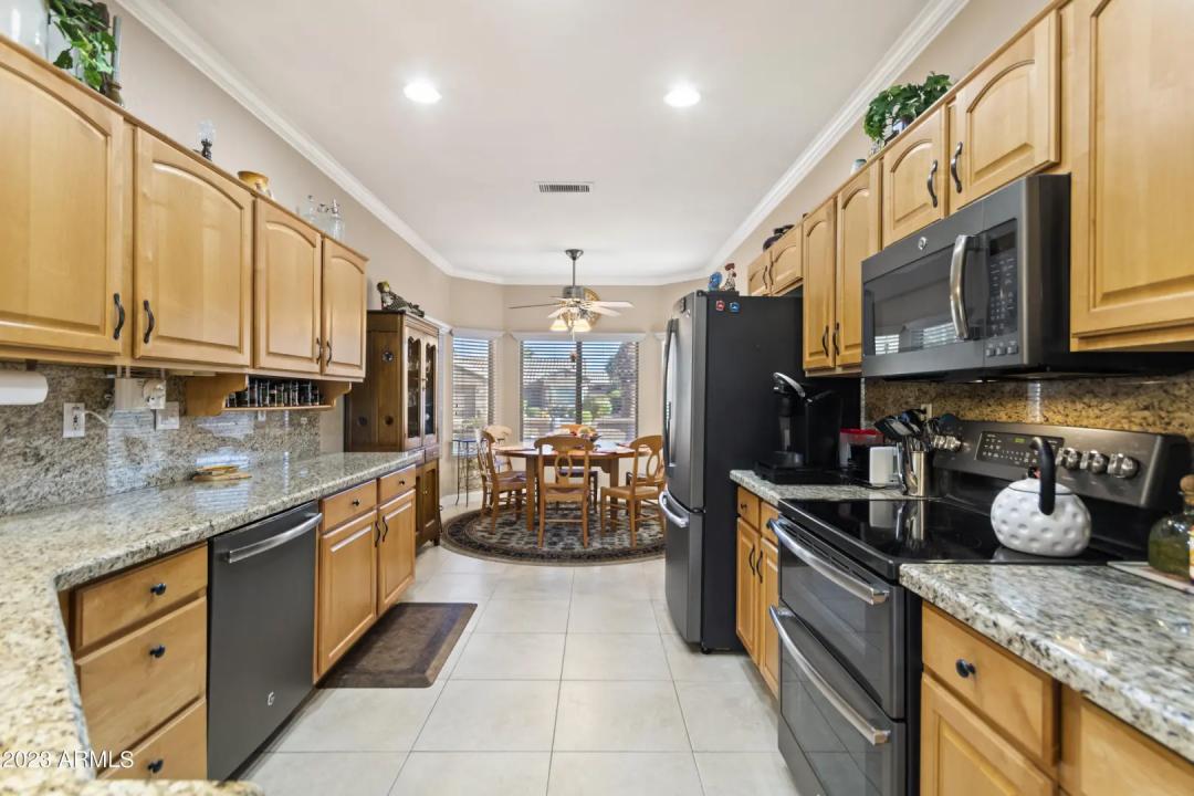 Real Estate Picture 2