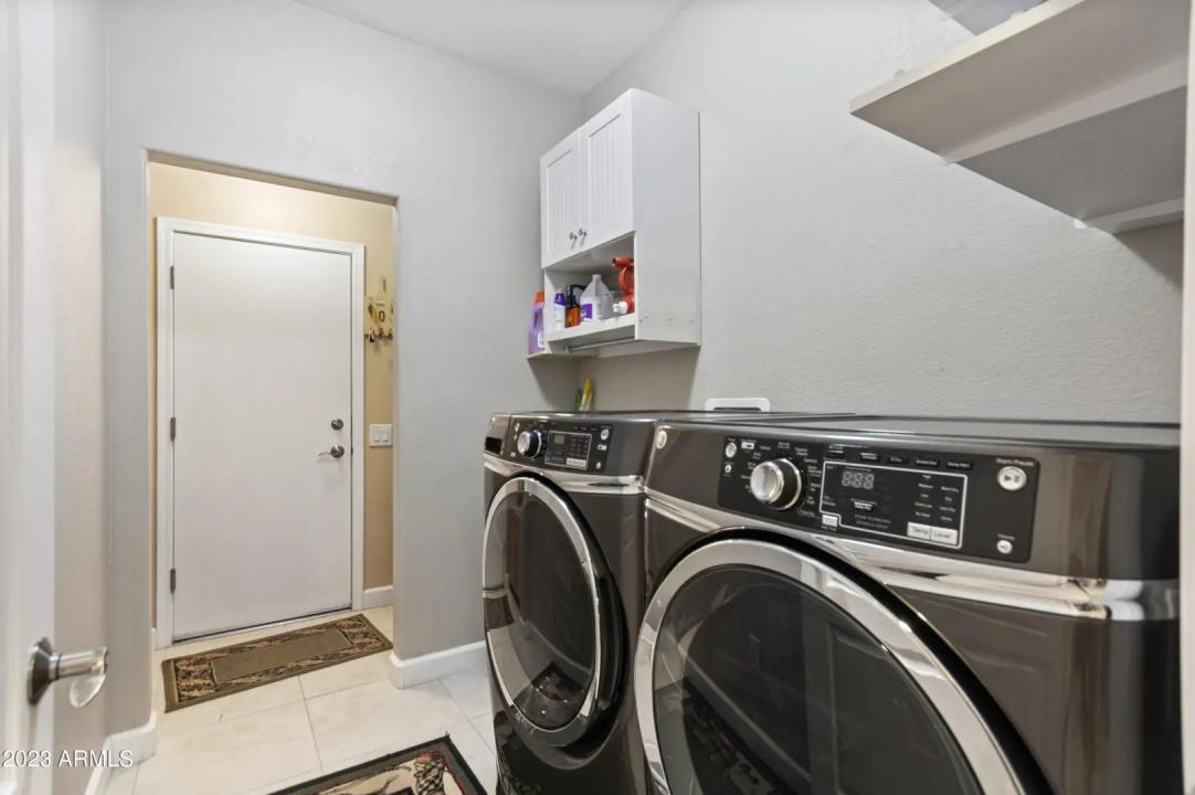 Real Estate Picture 17