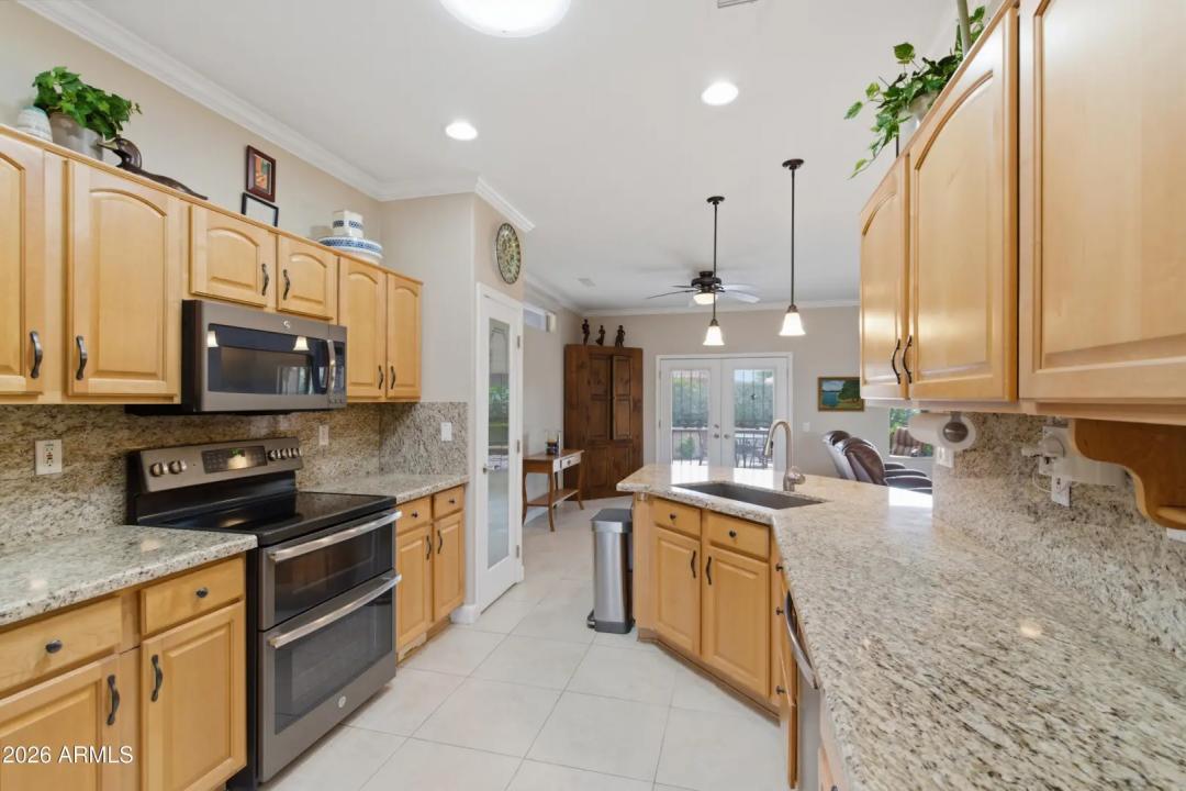 Real Estate Picture 5