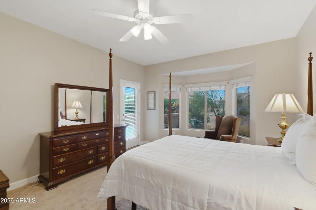 Real Estate Picture 12