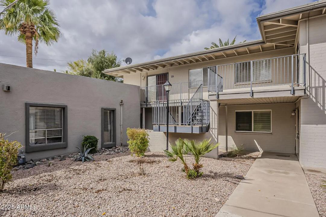 Real Estate Picture 1