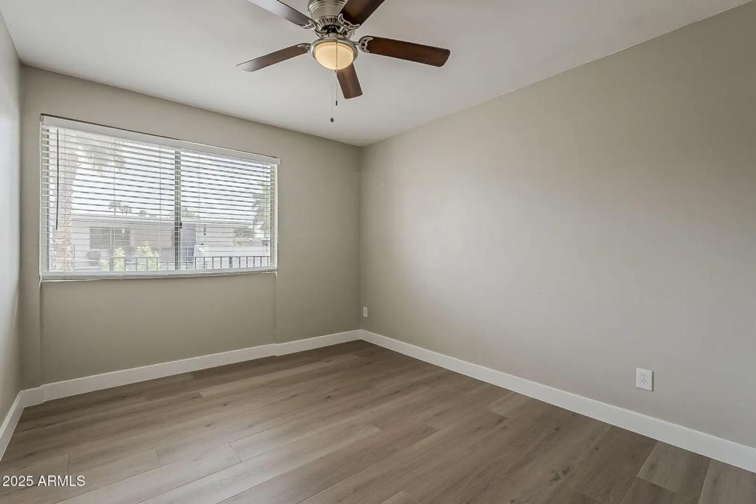 Real Estate Picture 15