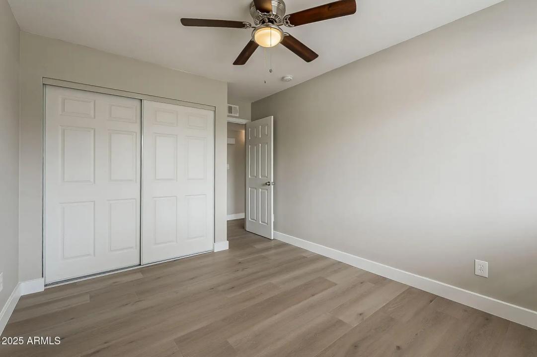 Real Estate Picture 17