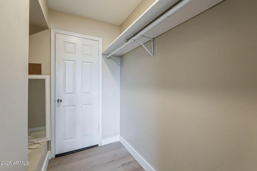 Real Estate Picture 23