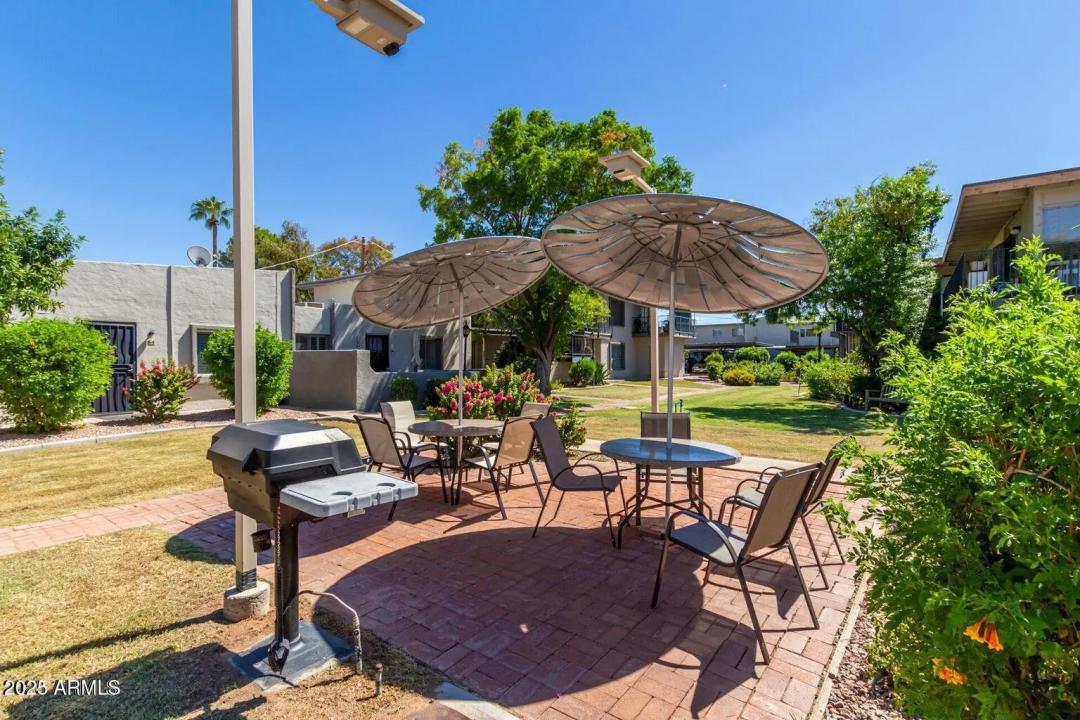 Real Estate Picture 28