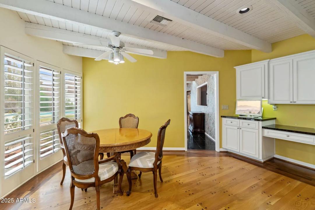 Real Estate Picture 24