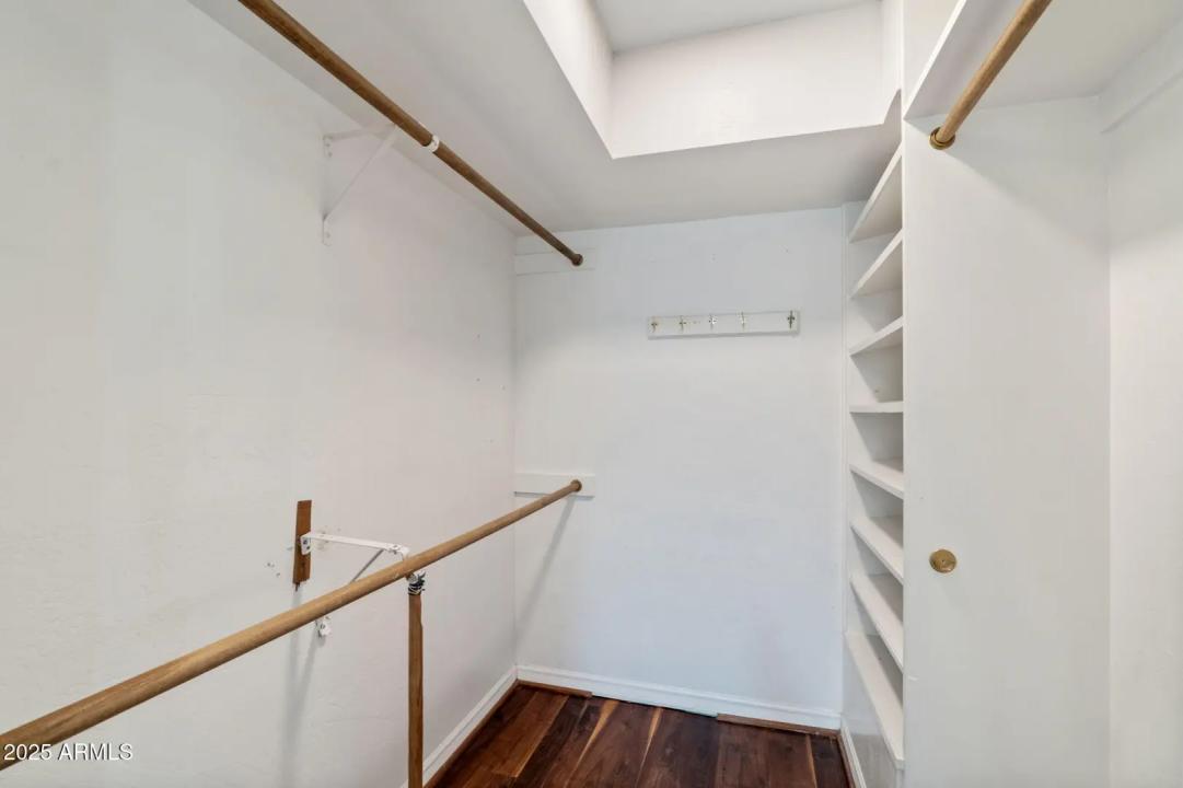 Real Estate Picture 33