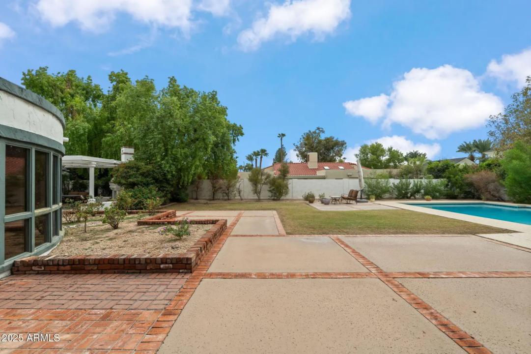 Real Estate Picture 74