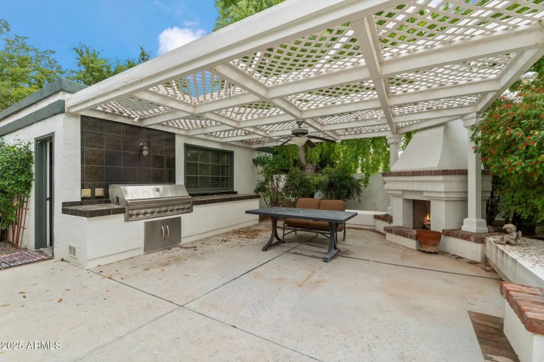 Real Estate Picture 76