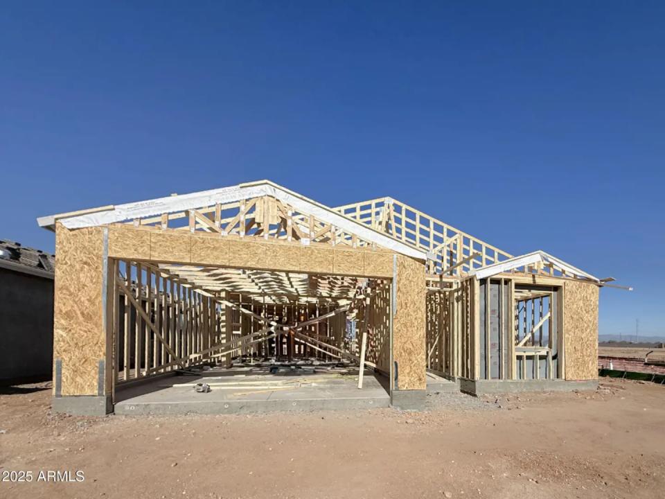 Real Estate Picture 2