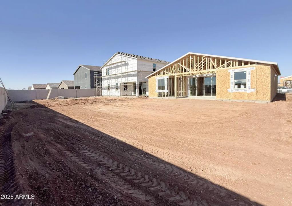 Real Estate Picture 6